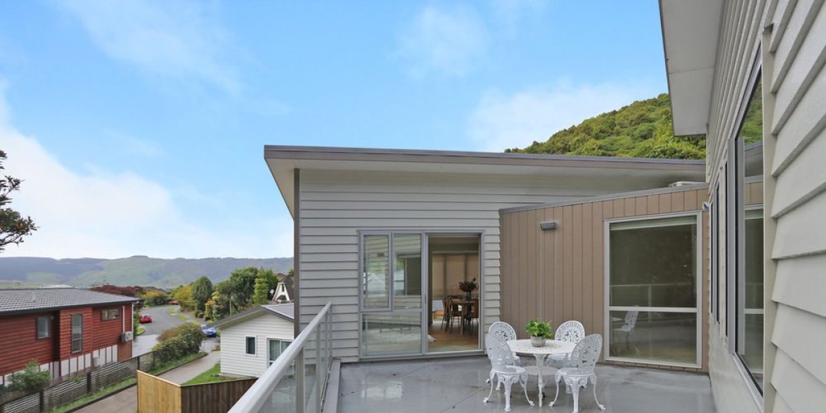 64A Peterhouse Street, Tawa,   NZ