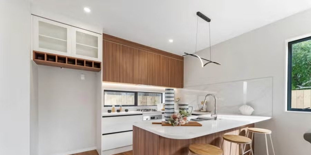 2/4 Tawa Crescent, Manurewa,   NZ