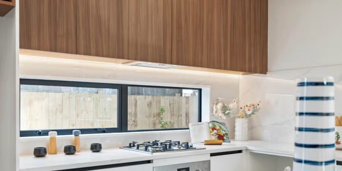 2/4 Tawa Crescent, Manurewa,   NZ
