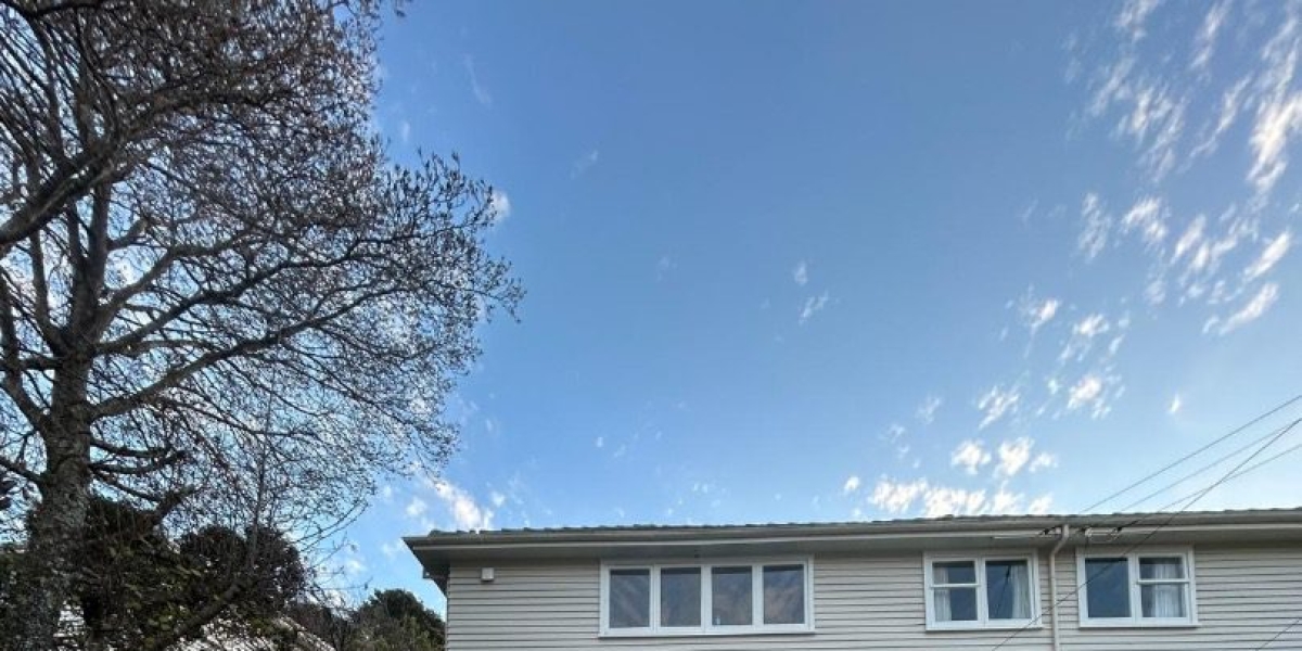 67 Tremewan Street, Tawa,   NZ