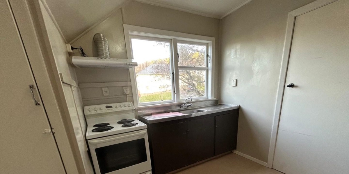 67 Tremewan Street, Tawa,   NZ