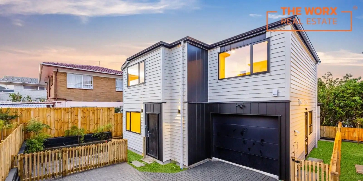 32C Grande Vue Road, Hill Park,   NZ