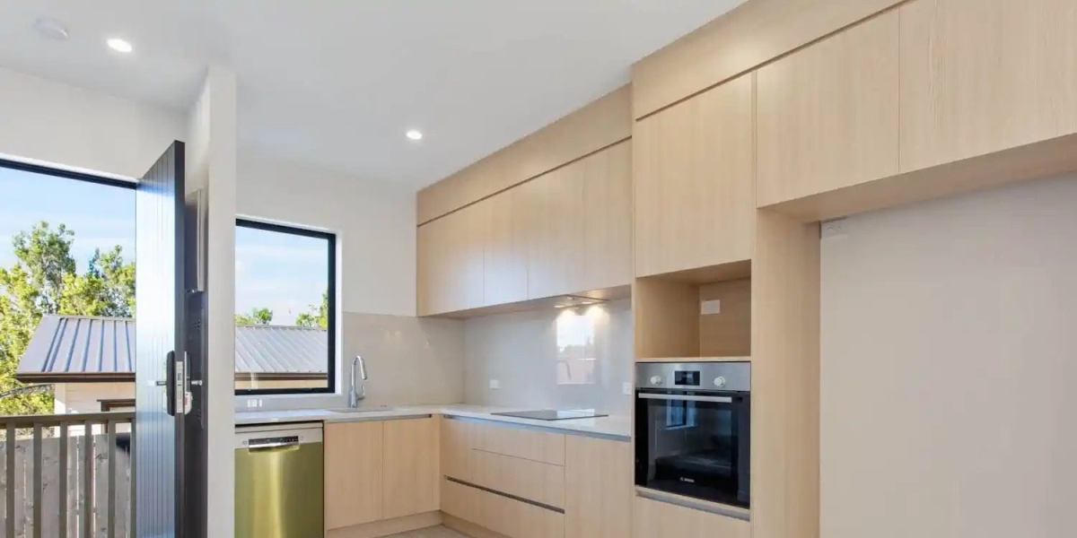 24E Lincoln Park Avenue, Massey,   NZ