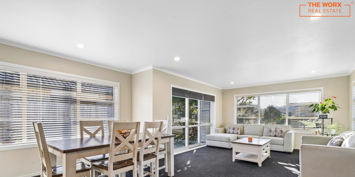 82 Farmer Crescent, Taita, Wellington 5011 NZ