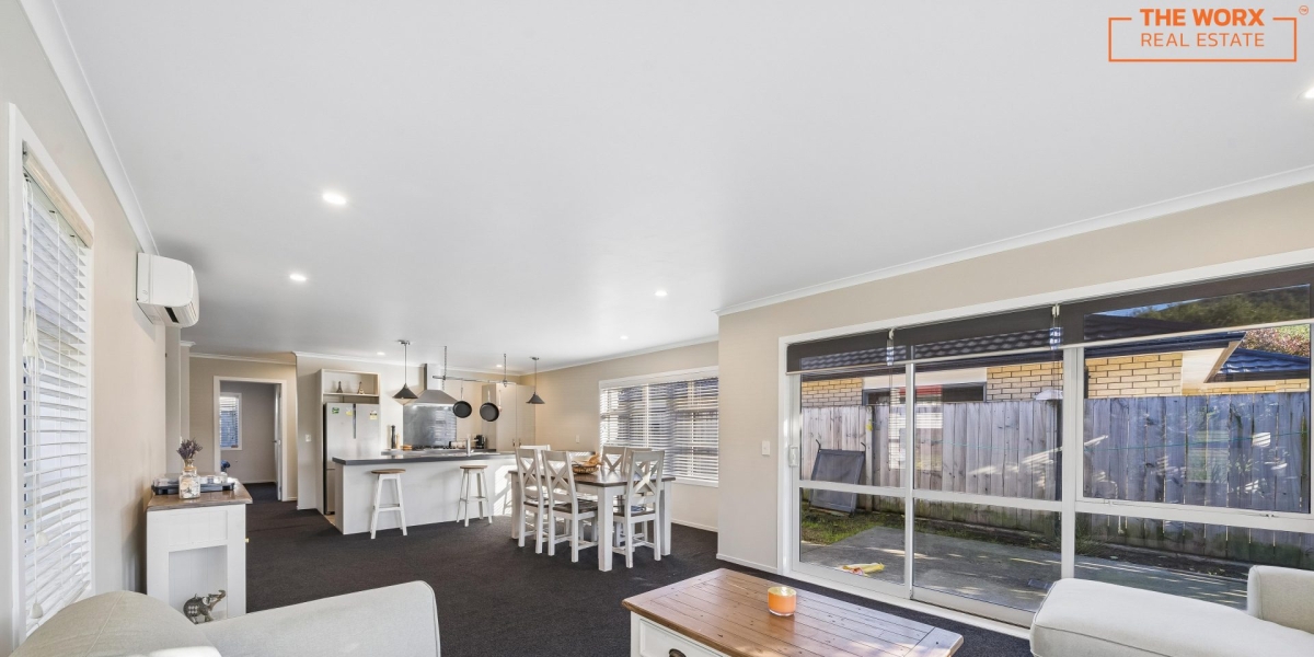 82 Farmer Crescent, Taita, Wellington 5011 NZ