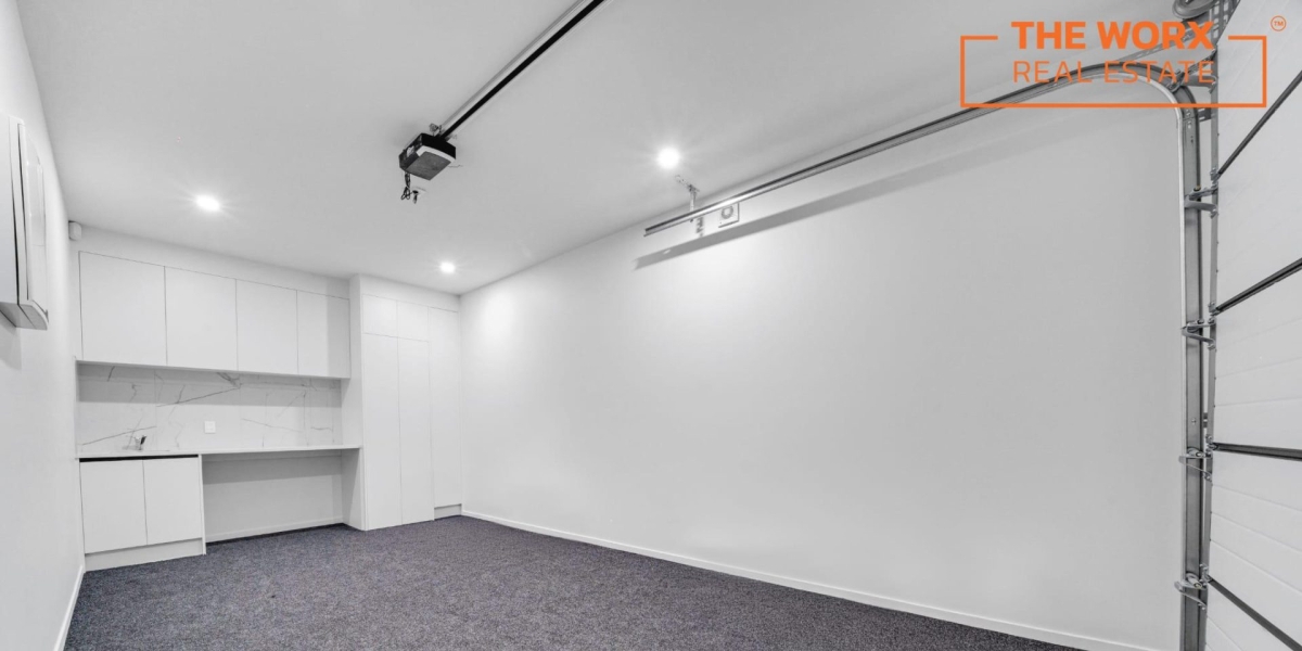 1/10 Gambare Place, Wattle Downs, Auckland 2103 NZ