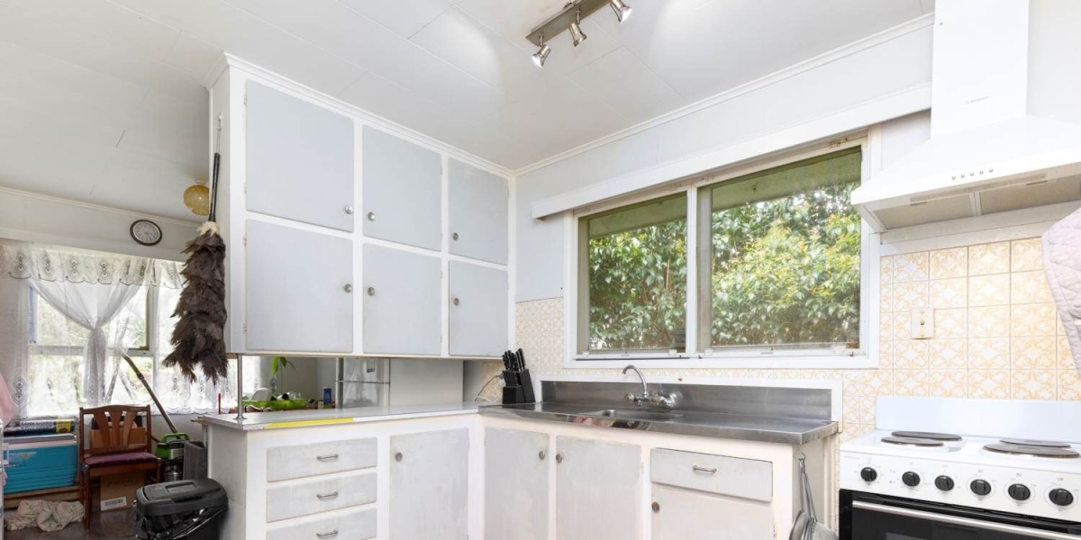 245 Robertson Road, Mangere East,   NZ