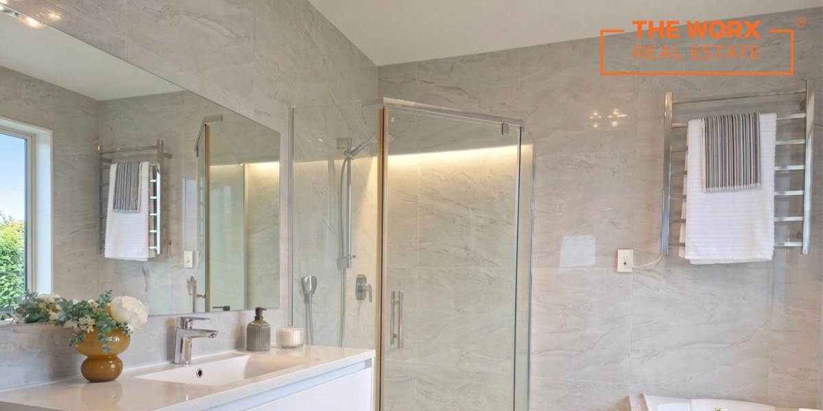 8 Harrington Road, Henderson, Auckland 0610 NZ