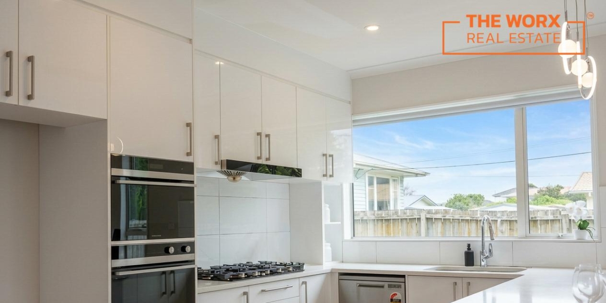 8 Harrington Road, Henderson, Auckland 0610 NZ