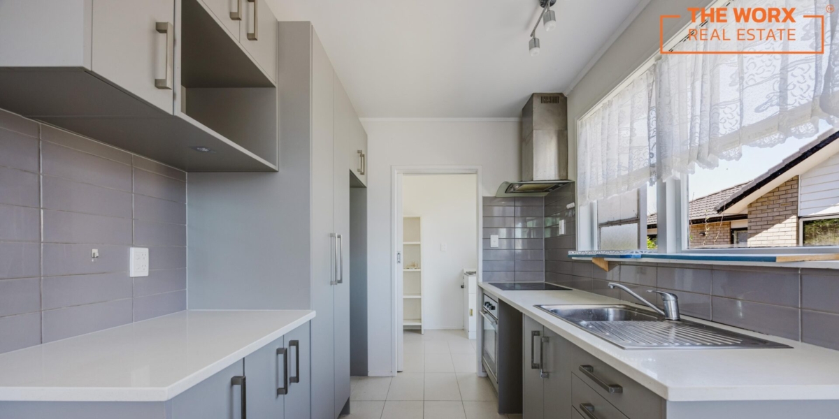 7 Mcquarrie Avenue, Wattle Downs, Auckland 2103 NZ