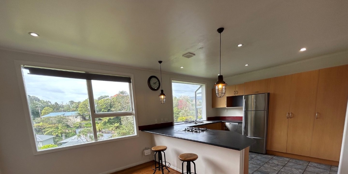 62 Larsen Crescent, Tawa,   NZ
