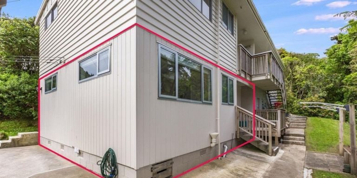 1/56A Collins Avenue, Tawa,   NZ