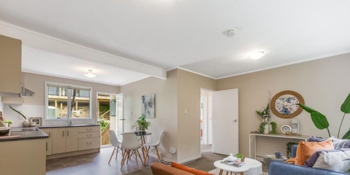 1/56A Collins Avenue, Tawa,   NZ