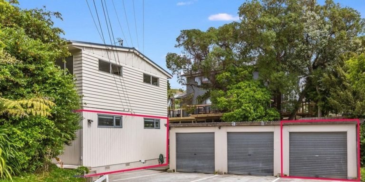 1/56A Collins Avenue, Tawa,   NZ