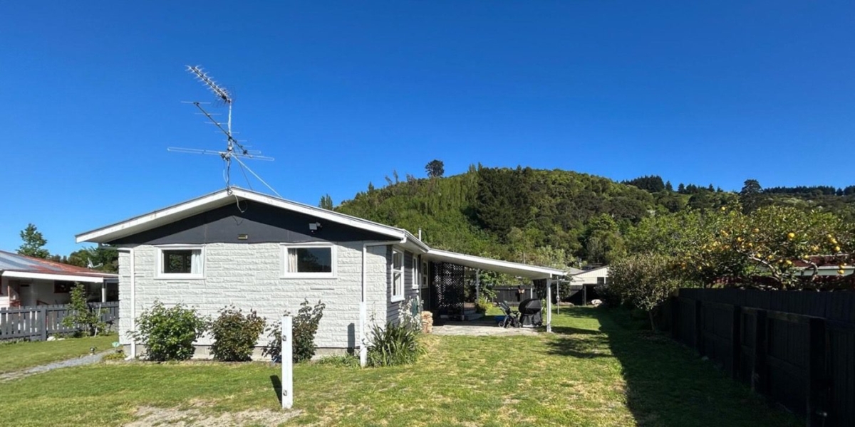 9 Skipage Grove, Featherston,   NZ